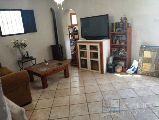 Image No.16-7 Bed House for sale