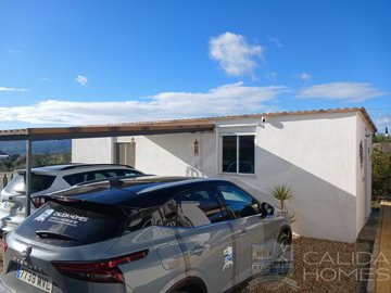 villa-helena-resale-villa-for-sale-in-arbolea