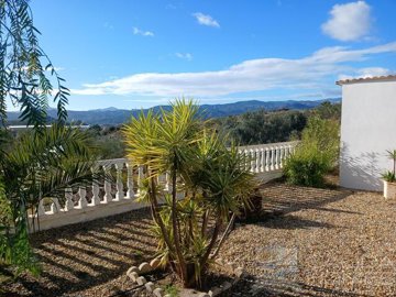 villa-helena-resale-villa-for-sale-in-arbolea