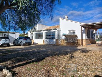 villa-helena-resale-villa-for-sale-in-arbolea