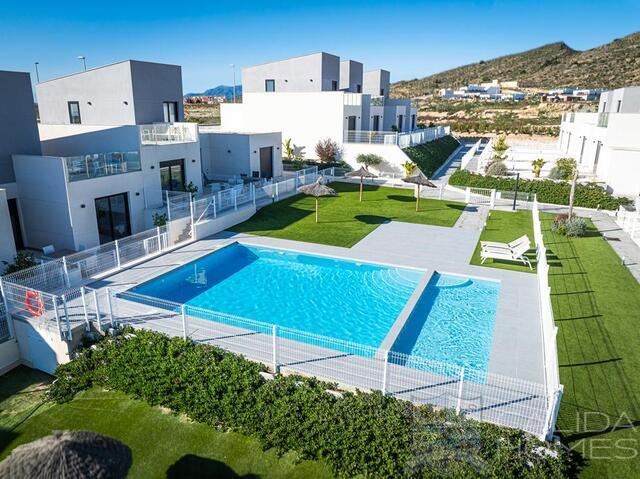 Image No.3-3 Bed Townhouse for sale