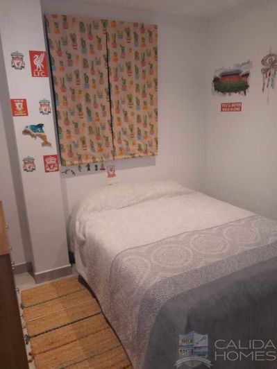 Image No.12-3 Bed Apartment for sale