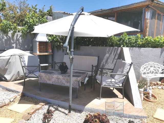 Image No.19-2 Bed House for sale