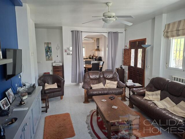 Image No.18-4 Bed Villa for sale