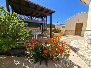 casa-de-zeus--resale-villa-for-sale-in-arbole