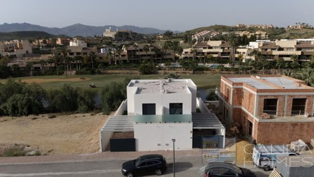 Image No.10-3 Bed Property for sale