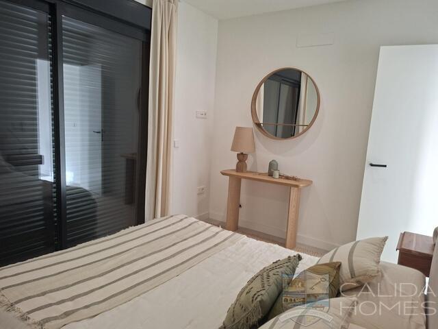 Image No.14-3 Bed Property for sale