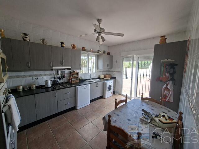 Image No.15-2 Bed Villa for sale