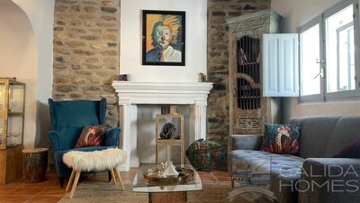 casa-valley-detached-character-house-for-sale