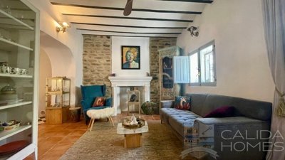 casa-valley-detached-character-house-for-sale