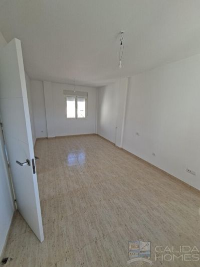 Image No.11-3 Bed Duplex for sale