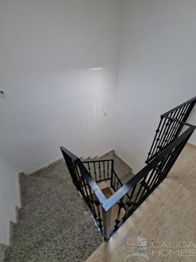 Image No.15-3 Bed Duplex for sale