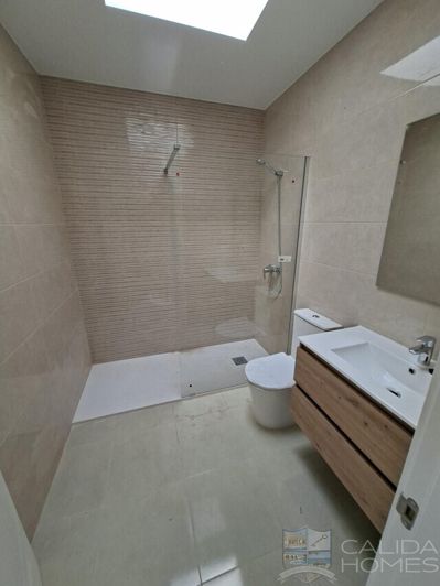 Image No.17-3 Bed Duplex for sale