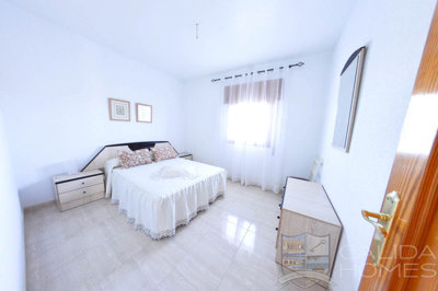 casa-lindo-detached-character-house-for-sale-