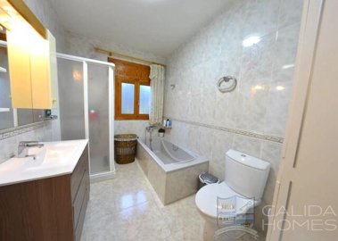 casa-lindo-detached-character-house-for-sale-