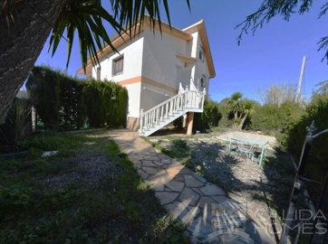 casa-lindo-detached-character-house-for-sale-