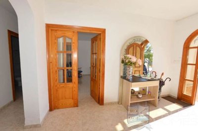 casa-lindo-detached-character-house-for-sale-