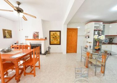 casa-lindo-detached-character-house-for-sale-