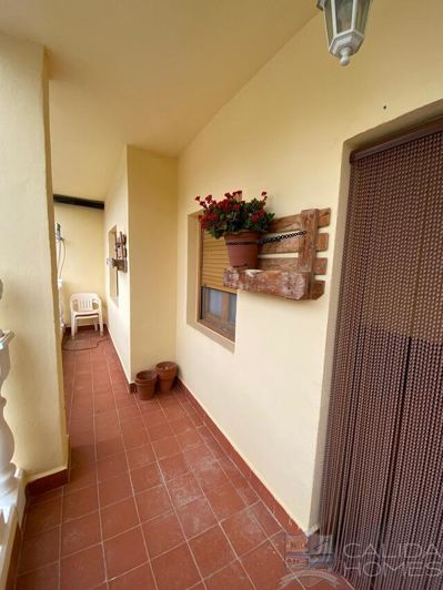 Image No.19-3 Bed Townhouse for sale