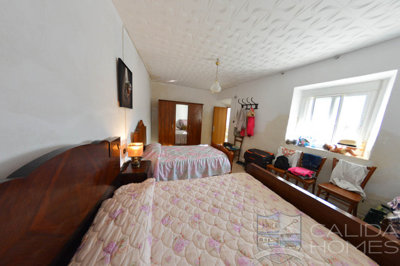 casa-palaces--semi-detached-property-for-sale
