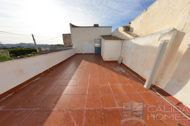 Image No.4-5 Bed Property for sale