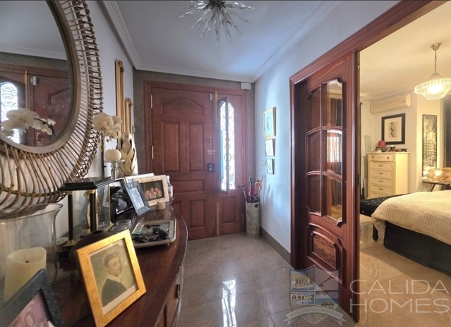 Image No.11-4 Bed Villa for sale