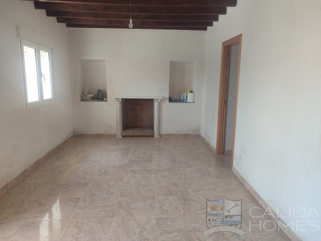 Image No.7-5 Bed Townhouse for sale