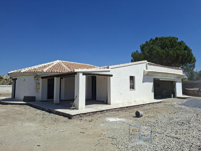 Image No.2-3 Bed Villa for sale