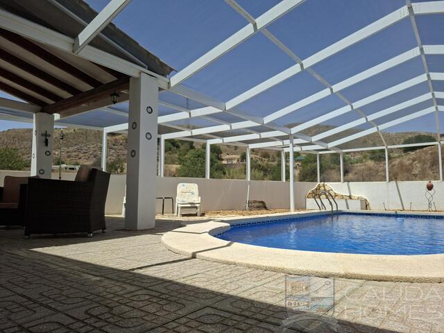 Image No.6-3 Bed Villa for sale