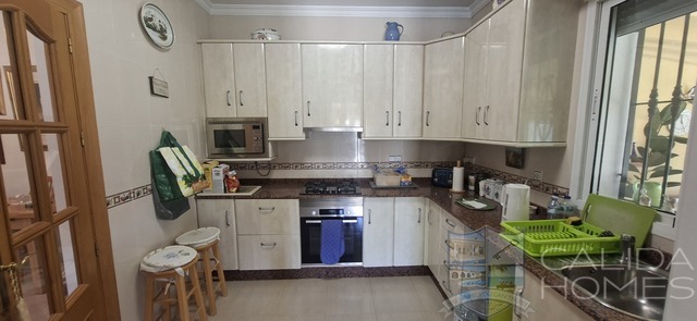 Image No.15-3 Bed Villa for sale