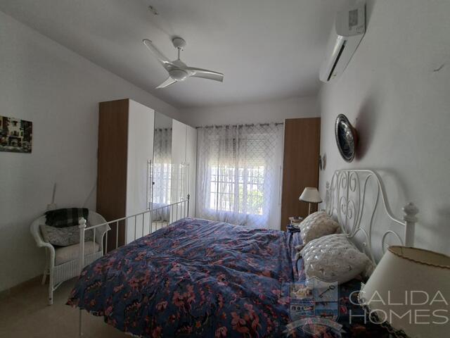 Image No.20-4 Bed Villa for sale