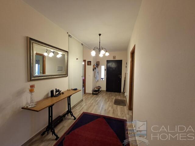 Image No.6-4 Bed Townhouse for sale