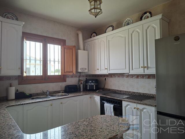 Image No.12-3 Bed Villa for sale