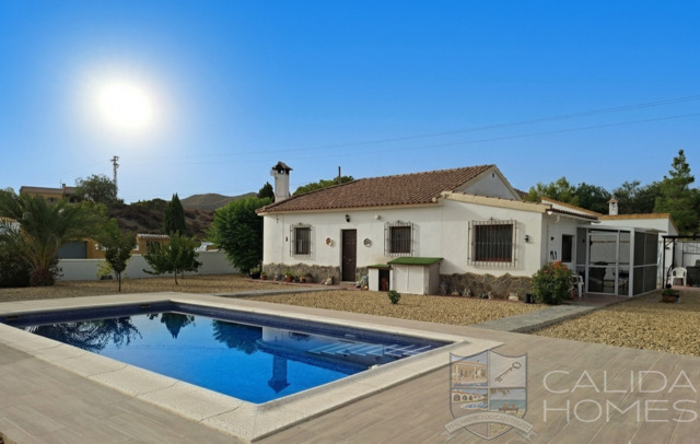 Image No.2-3 Bed Villa for sale