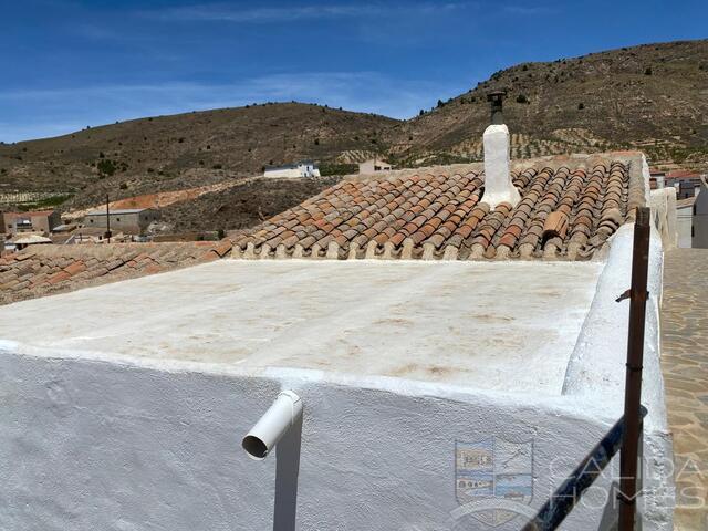 Image No.18-3 Bed Townhouse for sale