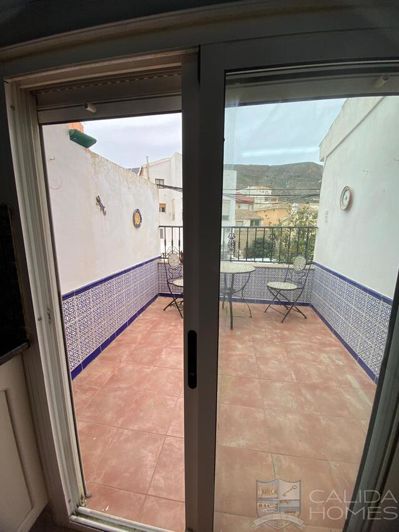 Image No.15-3 Bed Townhouse for sale