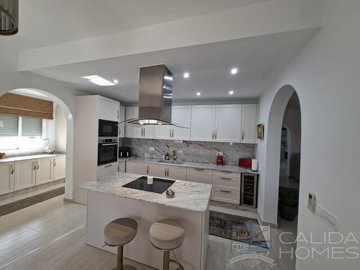 villa-nueva-vida--resale-villa-for-sale-in-ar