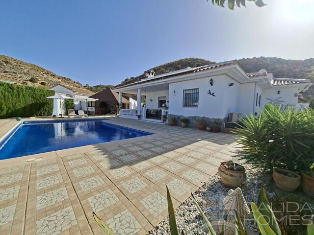 Image No.3-Villa de 5 chambres à vendre à Arboleas