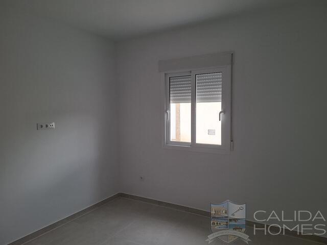 Image No.11-3 Bed Townhouse for sale