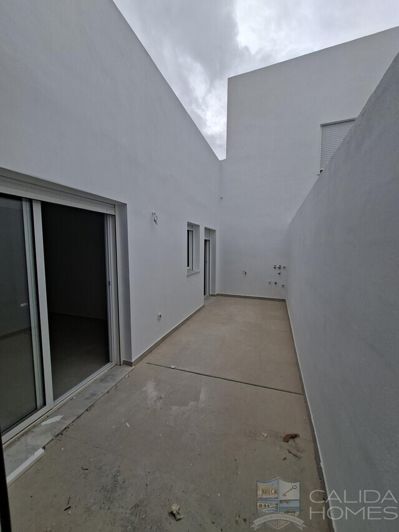 Image No.4-3 Bed Townhouse for sale