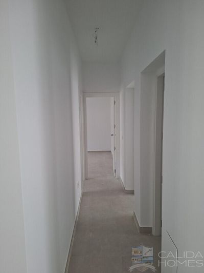 Image No.7-3 Bed Townhouse for sale