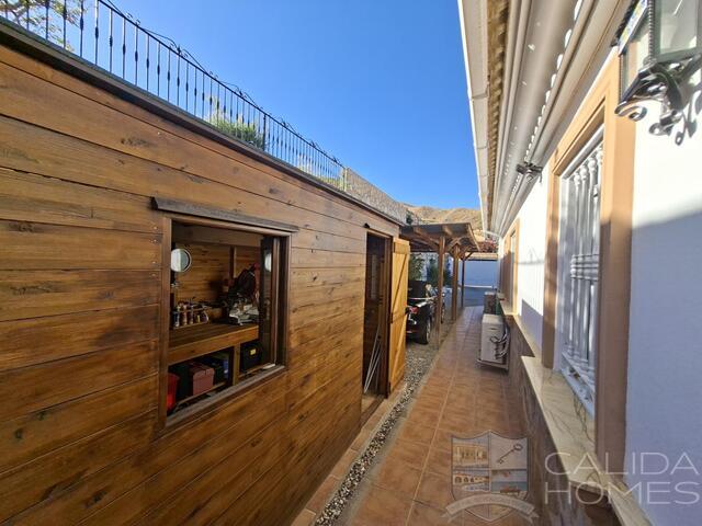 Image No.11-3 Bed Villa for sale