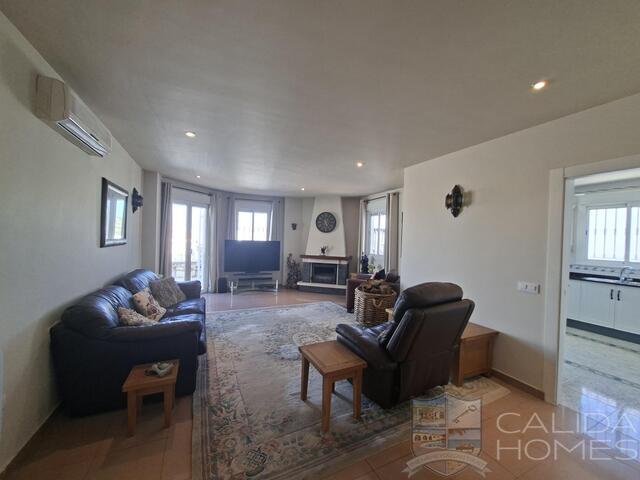 Image No.13-3 Bed Villa for sale