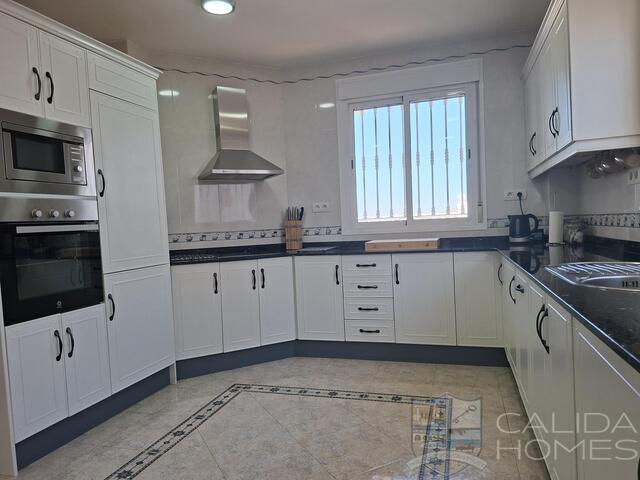 Image No.17-3 Bed Villa for sale
