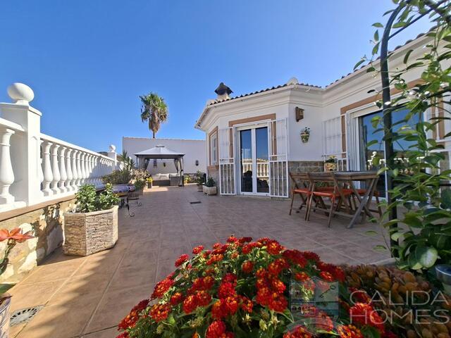 Image No.7-3 Bed Villa for sale