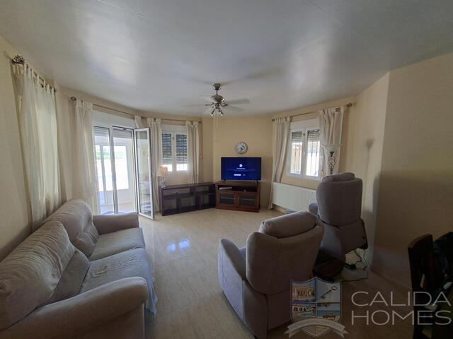 Image No.14-3 Bed Villa for sale