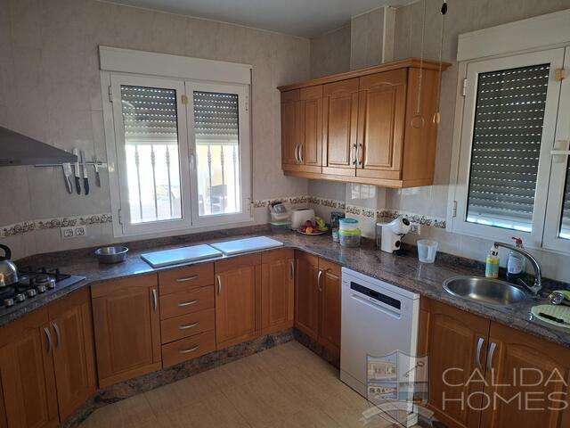 Image No.17-3 Bed Villa for sale