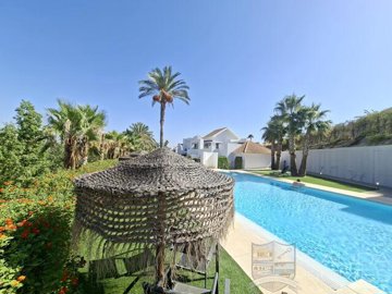 golf-view-penthouse-lux--apartment-for-sale-i