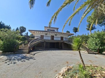 1 - Cullar, Villa