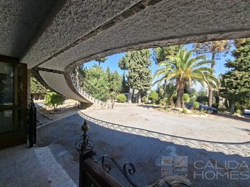 villa-peral--resale-villa-for-sale-in-cullar-
